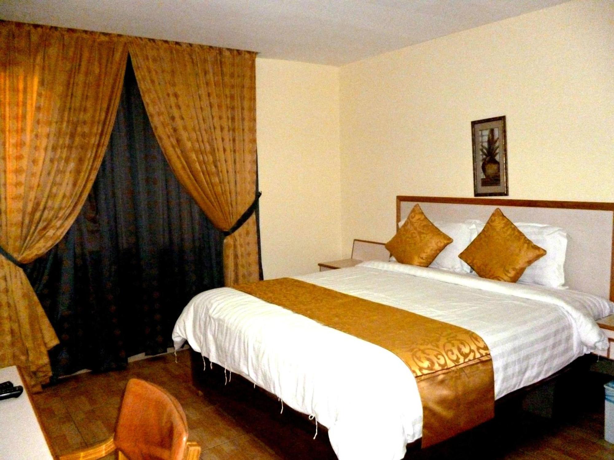 Mansour Plaza Hotel Apartments Dammam Pokoj fotografie